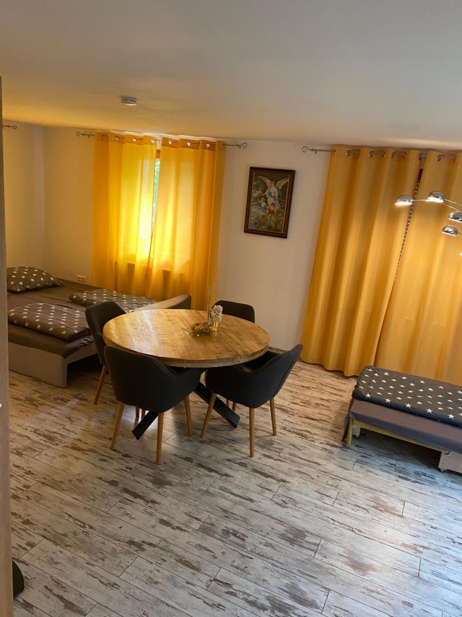 Zirndorf Sweet Home מראה חיצוני תמונה